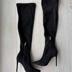 Elegant Black Over-the-Knee Boots